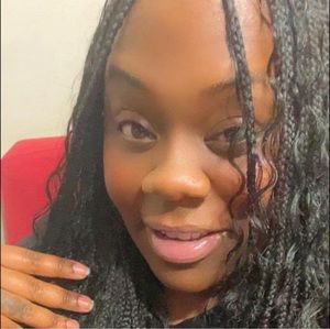 Meet your Posher, Camilla